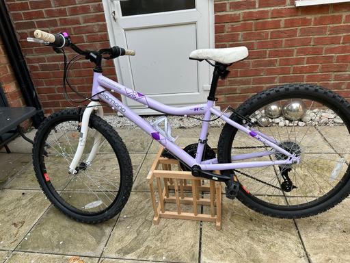 Buy & Sell Upton Park East London - Photos for Diamond Lilac Mountain Bike – Great Condition