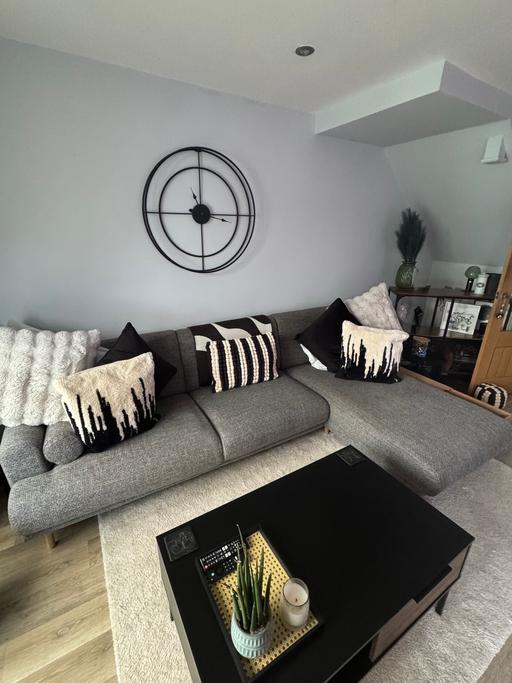 Buy & Sell Norton Canes Cannock Chase - Photos for 3 Seater Sofa with Chaise Lounge