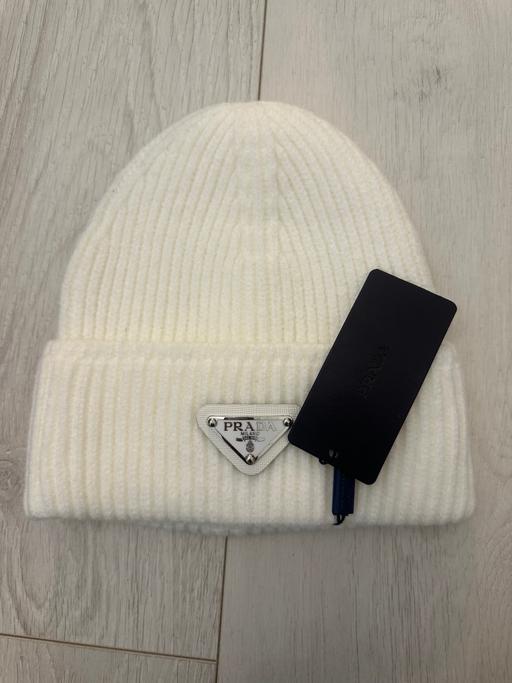Buy & Sell Loughton Epping Forest - Photos for Ladies cream beanie hat