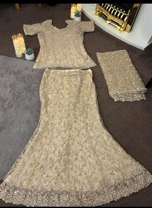 Buy & Sell Forfar Angus - Photos for Gold dress