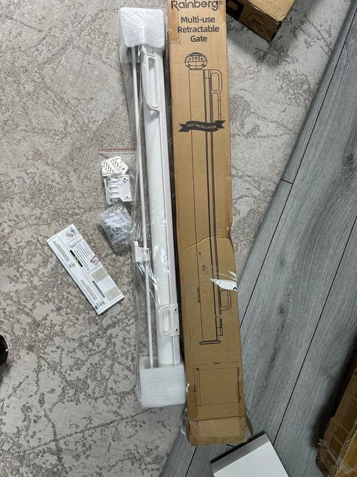 Buy & Sell Sheffield Sheffield - Photos for Rainberg Mesh Retractable Stair Gate