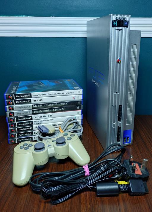 Buy & Sell All Saints East London - Photos for PS2 bundle