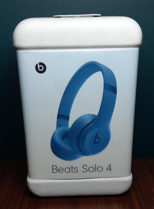 Buy & Sell All Saints East London - Photos for beats solo 4