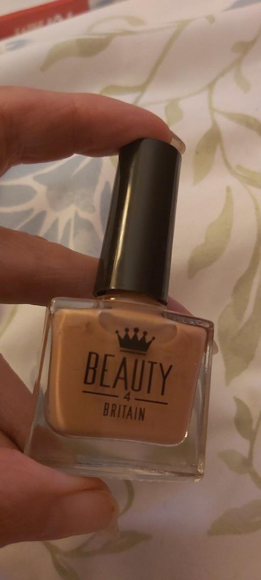 Buy & Sell Asfordby Hill Melton - Photos for NEW 10ml Gold nail 💅 polish