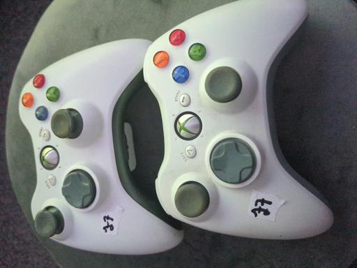 Buy & Sell Whiston Rotherham - Photos for 2 Xbox 360 controllers