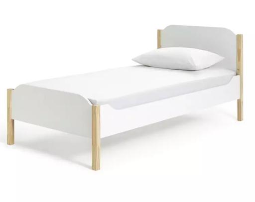 Buy & Sell Woodford East London - Photos for Habitat single bed and mattress