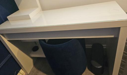 Buy & Sell Wordsley Dudley - Photos for Ikea malm dressing table and light mirror