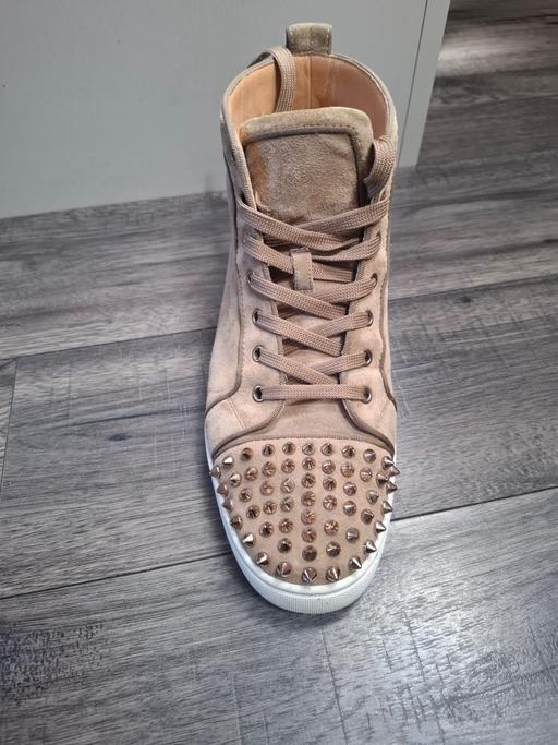 Buy & Sell Moorend Kirklees - Photos for Christian louboutins size 9 beige