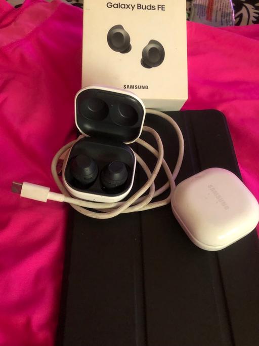 Buy & Sell Hayling Island Havant - Photos for Samsung Galaxy tablet & Galaxy earbuds FE