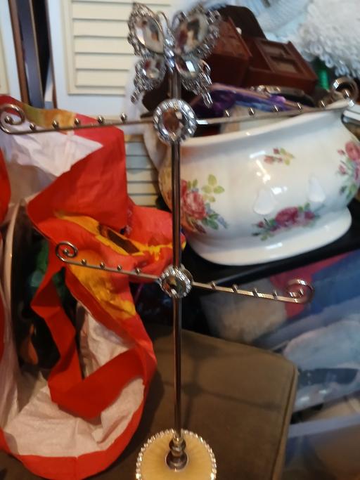 Buy & Sell Holly Hall Dudley - Photos for crystal jewelry holder