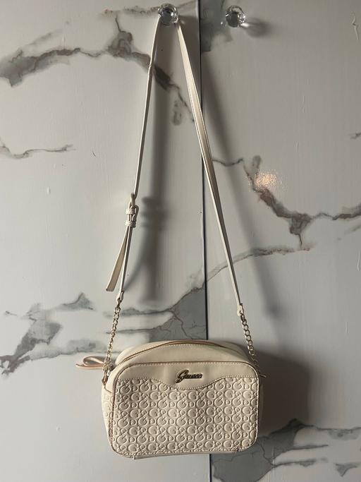 Buy & Sell Hill Top Sandwell - Photos for Designer Guess Crossbody Bag