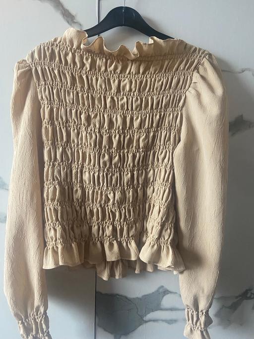 Buy & Sell Wednesbury Sandwell - Photos for H&M cream ruffle blouse