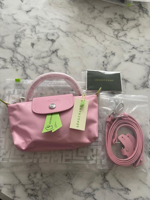 Buy & Sell Upper Edmonton North London - Photos for Longchamp Pink Le Pilage Pouch Bag