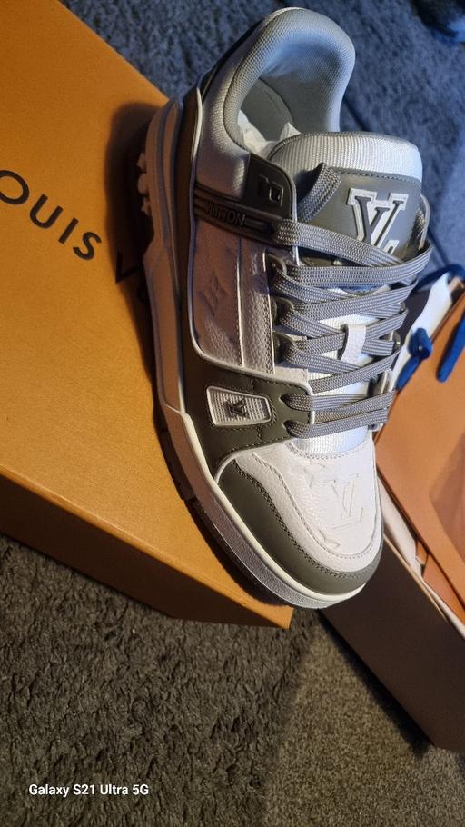 Buy & Sell Bilton Rugby - Photos for lv white and grey trainers
