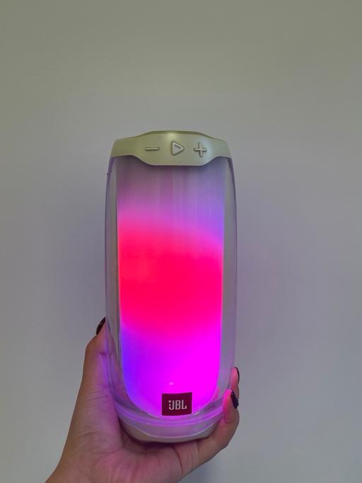 Buy & Sell Blythswood Hill Glasgow - Photos for JBL PULSE 4 Speaker
