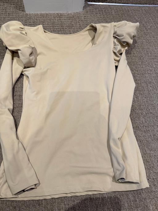 Buy & Sell New Eltham South East London - Photos for Ladies beige top one size