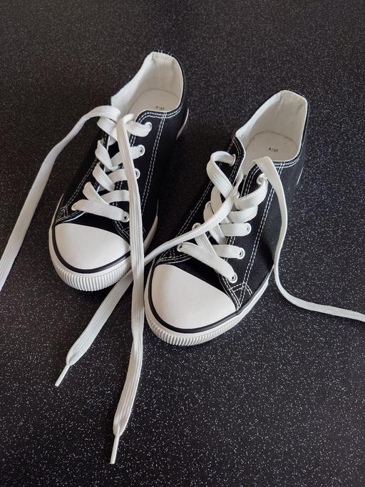 Buy & Sell Woodthorpe Charnwood - Photos for Women's black/white plimsolls size 4