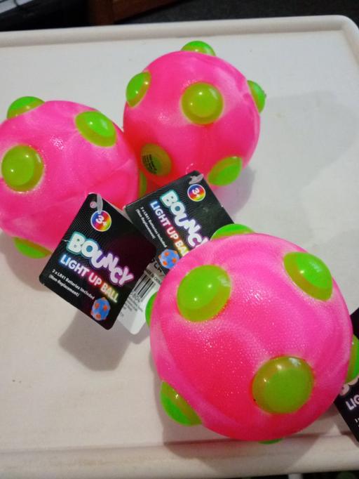 Buy & Sell Horncastle East Lindsey - Photos for 3 brand new kids LIGHT UP BALLS