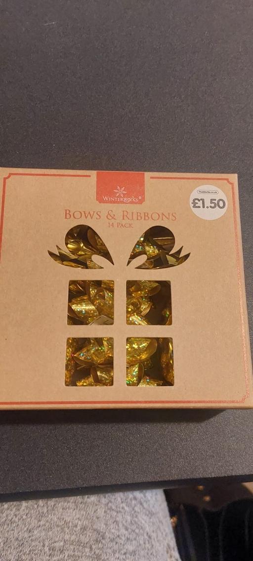 Buy & Sell Romford Havering - Photos for Gold bows & ribbons