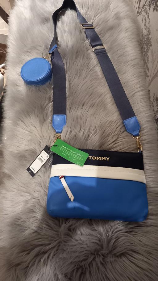 Buy & Sell Banbury Cherwell - Photos for Brand New Tommy Hilfiger Bag.