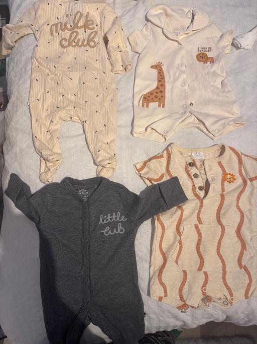 Buy & Sell Hoxton North London - Photos for Boys bundle first size