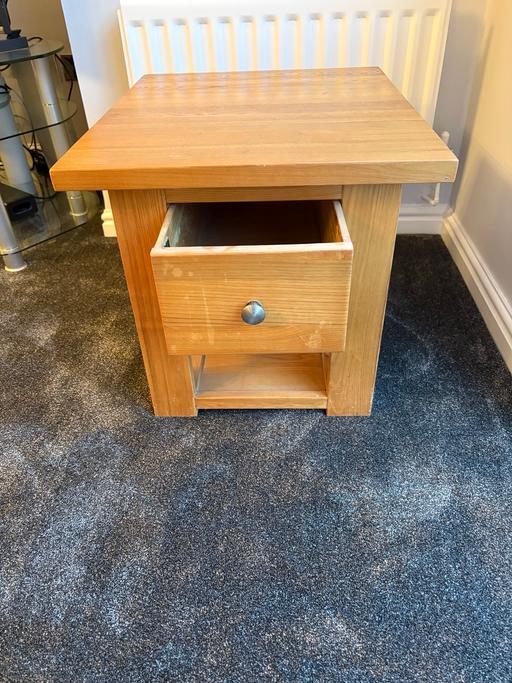 Buy & Sell Great Notley Braintree - Photos for Wood side table
