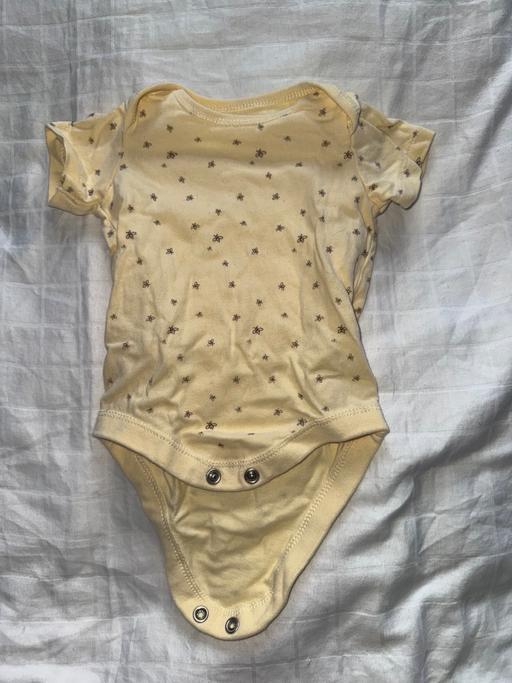 Buy & Sell Birmingham City Centre Birmingham - Photos for Yellow short sleeve vest