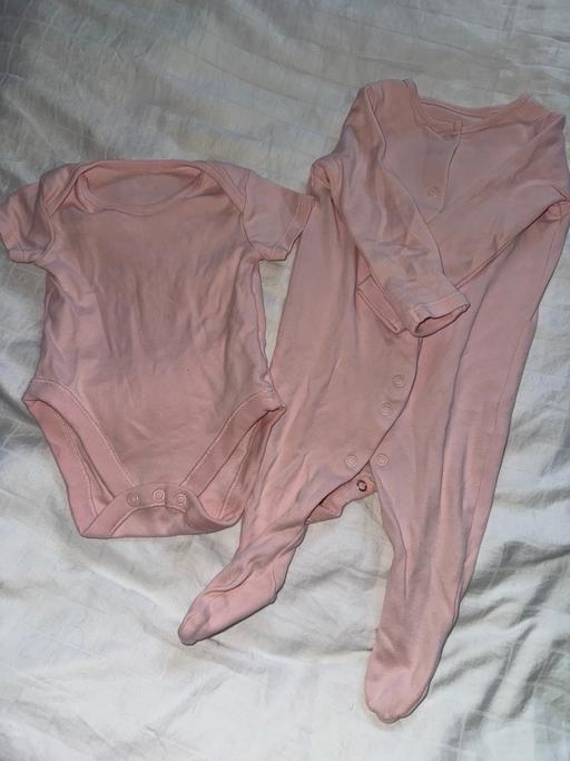 Buy & Sell Newhall Street Birmingham - Photos for Pink vest & bodysuit