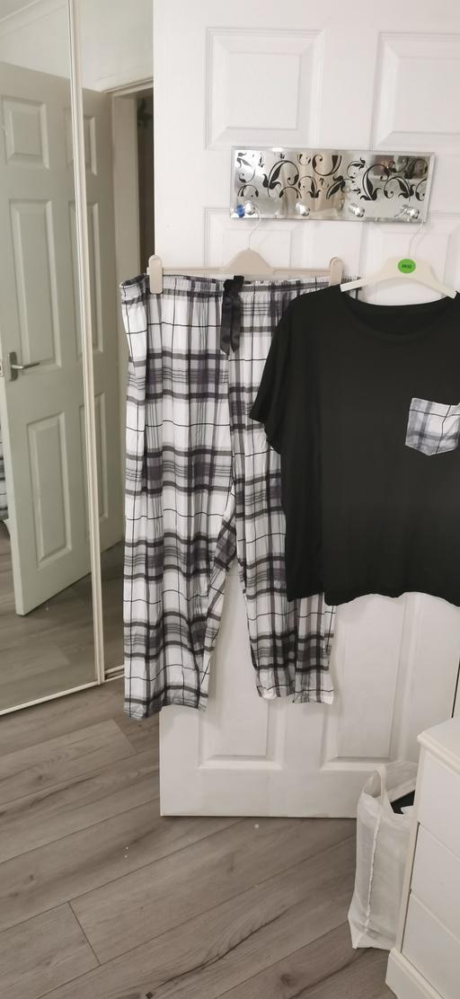 Buy & Sell Dalton-Le-Dale County Durham - Photos for LADIES PLUS SIZE 24 PJS NEVER BEEN WORN
