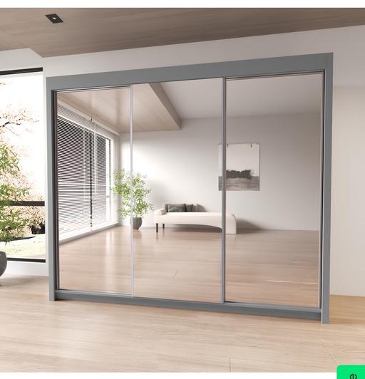 Buy & Sell Nelson Pendle - Photos for Modern bedroom sliding glass doors wardrobe