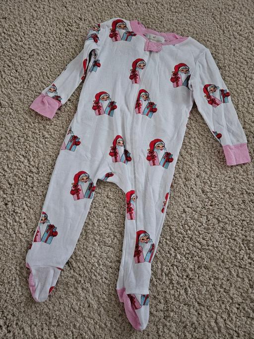 Buy & Sell Weston Point Halton - Photos for 12 months Christmas babygrow