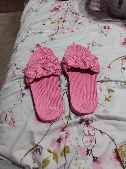 Buy & Sell Hampton-in-Arden Solihull - Photos for Ladies pink sliders