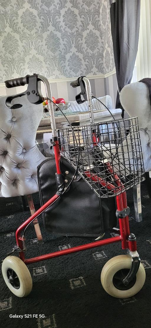 Buy & Sell Pelsall Walsall - Photos for MOBILTY 3 WHEEL WALKER WITH BAG & BASKET