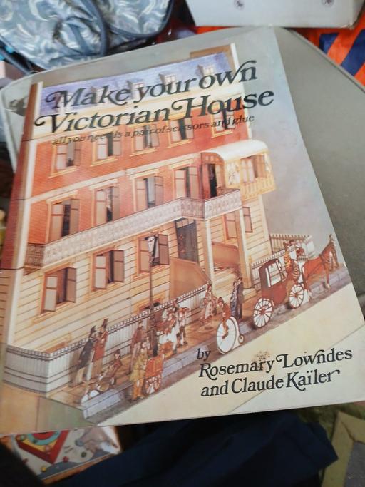 Buy & Sell Netherton Dudley - Photos for child's paper book v house