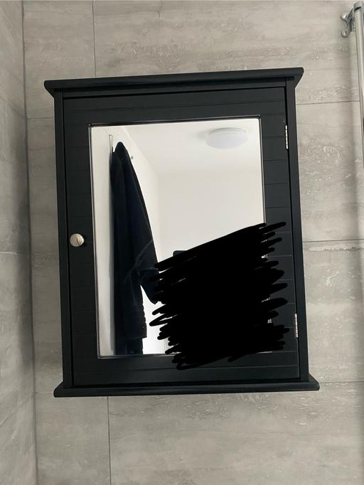 Buy & Sell Ilford Redbridge - Photos for Bathroom wall cabinet