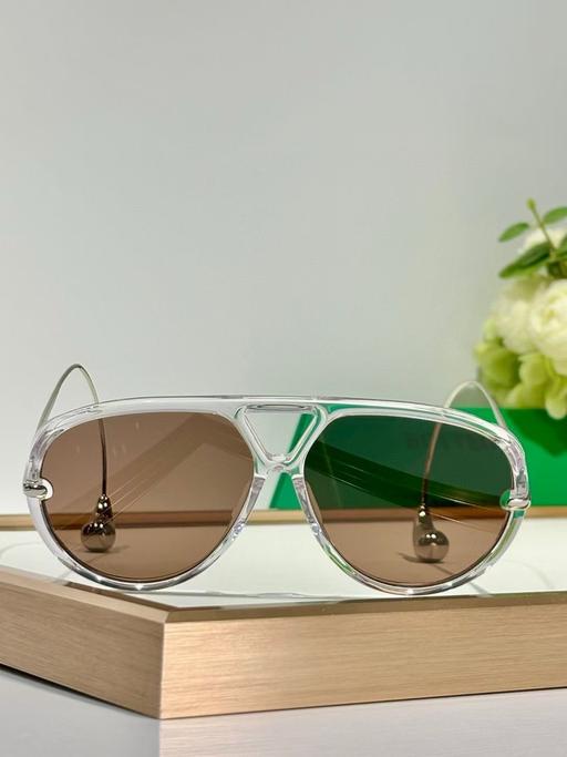 Buy & Sell Watford Three Rivers - Photos for Bottega Veneta Aviator Sunglasses Christmas