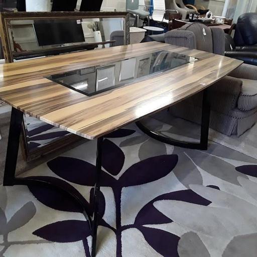 Buy & Sell Saint Pauls Trading Estate Tameside - Photos for Quirky 6ft vintage style Formica dining table