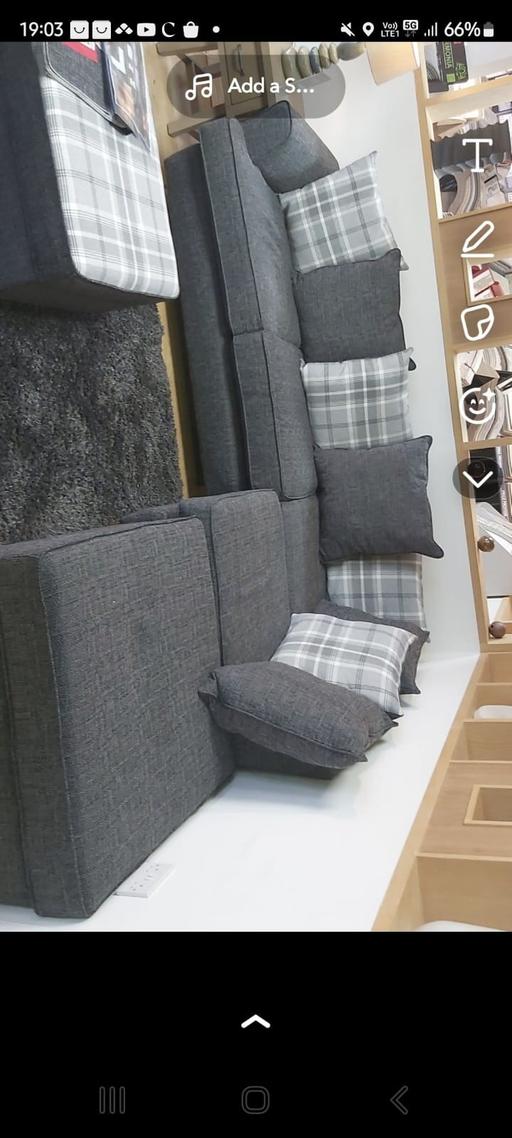 Buy & Sell Bushey Hertsmere - Photos for 5 seater corner sofa with footstool