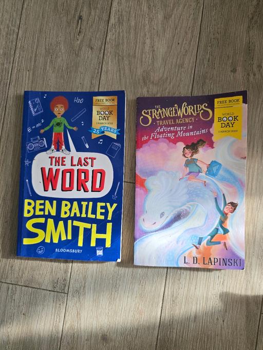 Buy & Sell Oldbury Sandwell - Photos for 2 kids paperbacks