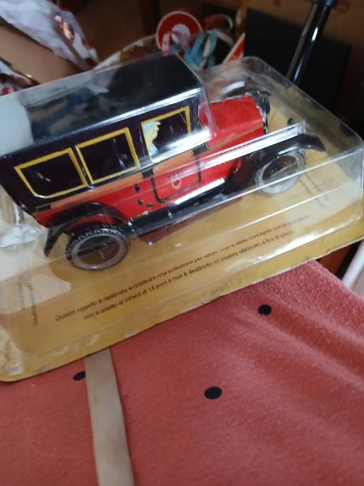 Buy & Sell Hurst Business Park Dudley - Photos for wind up tin car with key