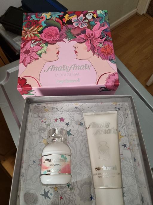 Buy & Sell Grangemouth Falkirk - Photos for perfume