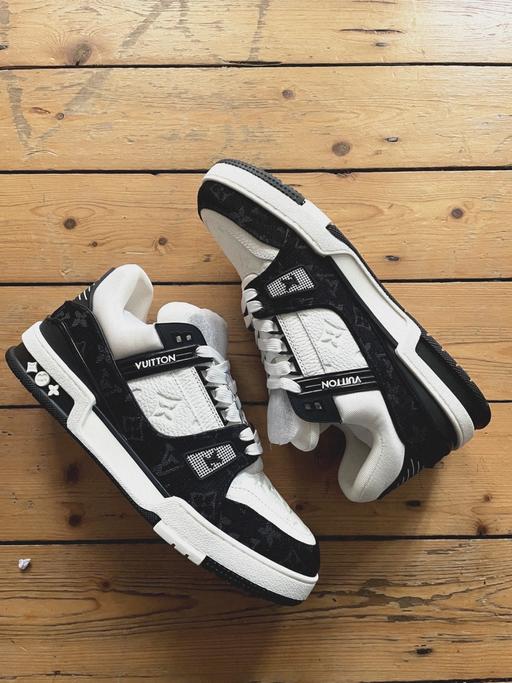 Buy & Sell Glasshoughton Wakefield - Photos for Louis Vuitton