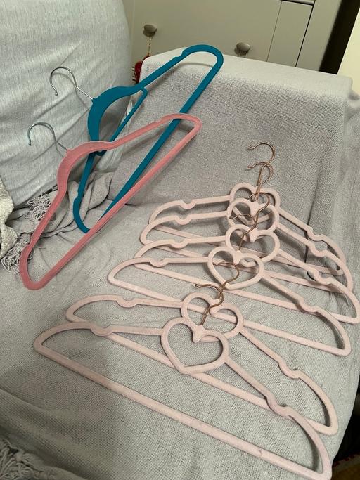 Buy & Sell Hetton-Le-Hole Sunderland - Photos for 8 Felt Hangers