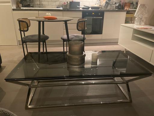 Buy & Sell Wandsworth South West London - Photos for Coffee table