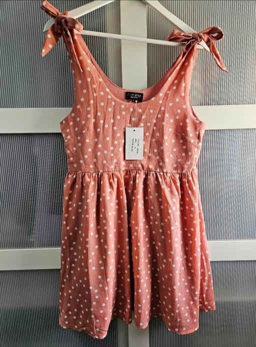 Buy & Sell Weston Point Halton - Photos for 🌟NEW🌟 Size 8 IN THE STYLE dress