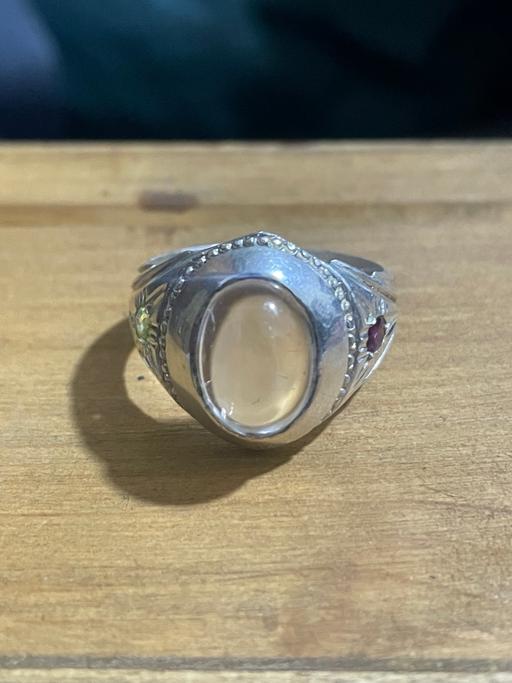 Buy & Sell Enfield Wash Enfield - Photos for Pearl of Najaf/ peridot/ Ruby silver ring
