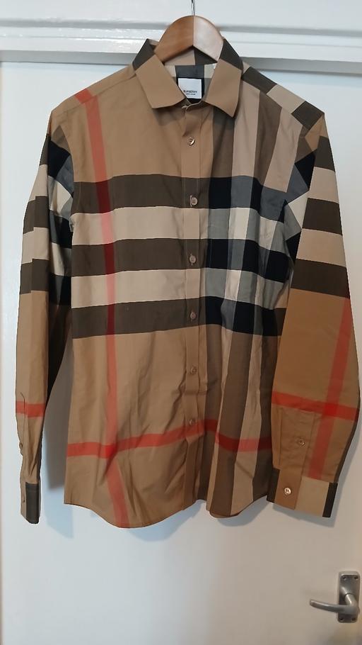 Buy & Sell Sunderland Cumberland - Photos for burberry shirt
