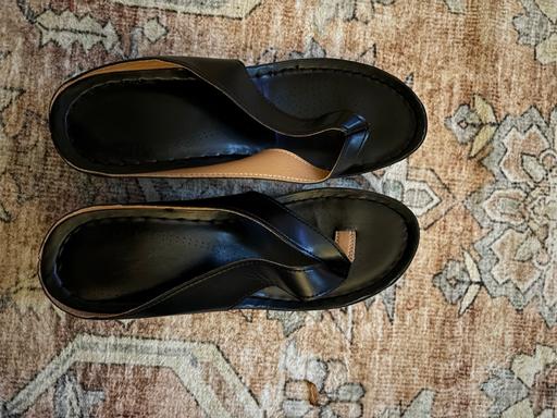 Buy & Sell Brixton South East London - Photos for Black toe post heeled sandals
