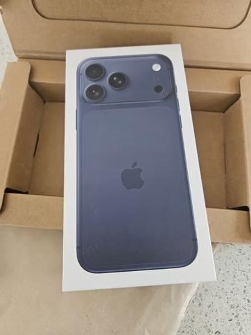 Buy & Sell Netherton Dudley - Photos for 17 pro 256