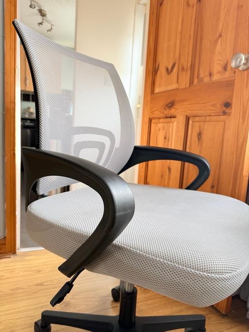 Buy & Sell Fordbridge Solihull - Photos for Mid Back Mesh Swivel Chair, Foam / Padded
